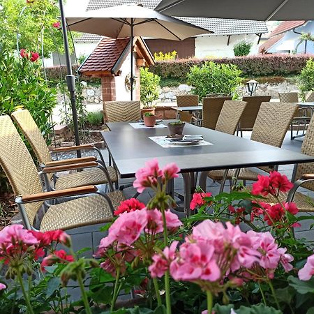 Hotel-Gasthof Rose Oberkirch  Exteriör bild