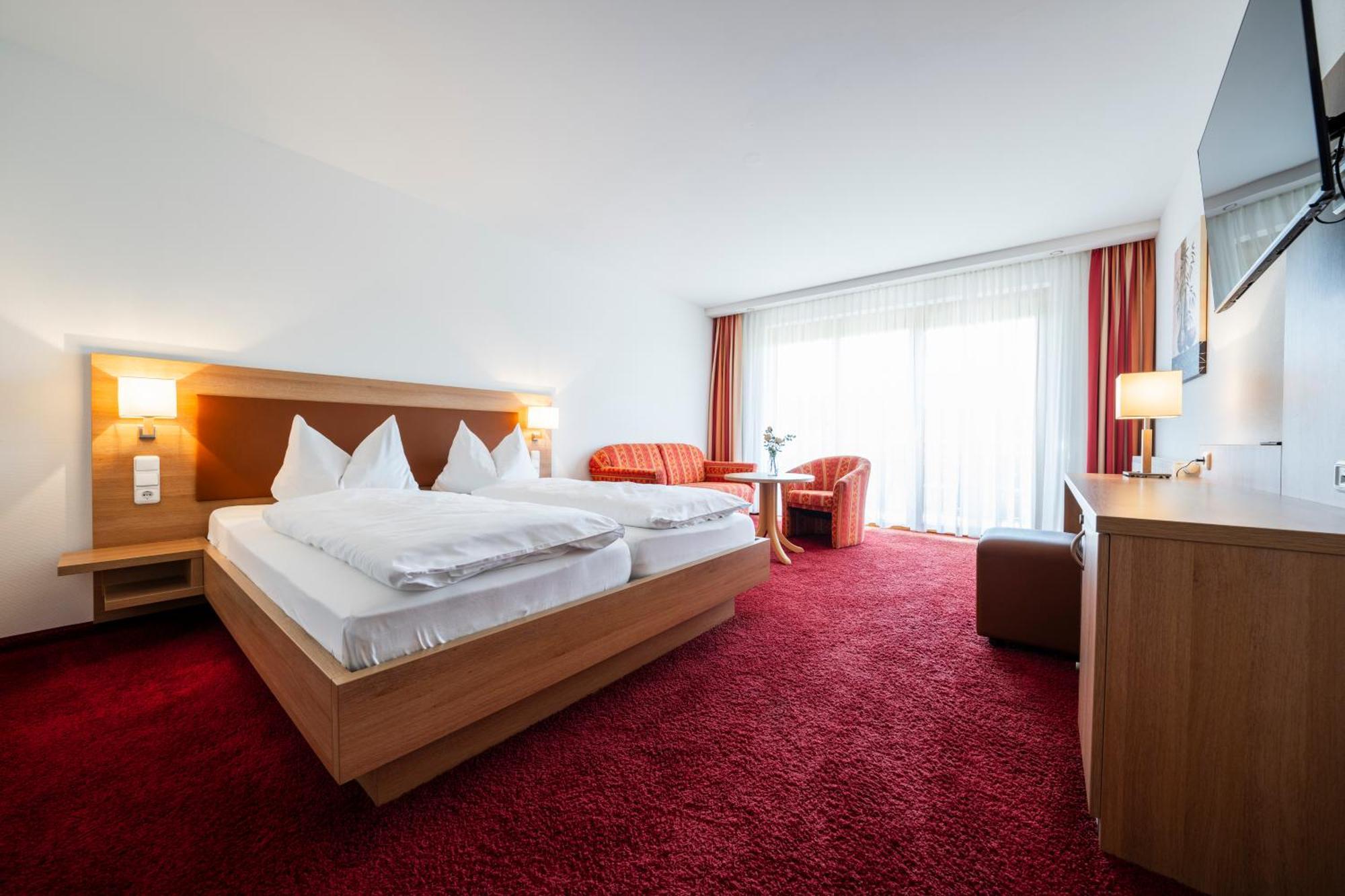 Hotel-Gasthof Rose Oberkirch  Exteriör bild