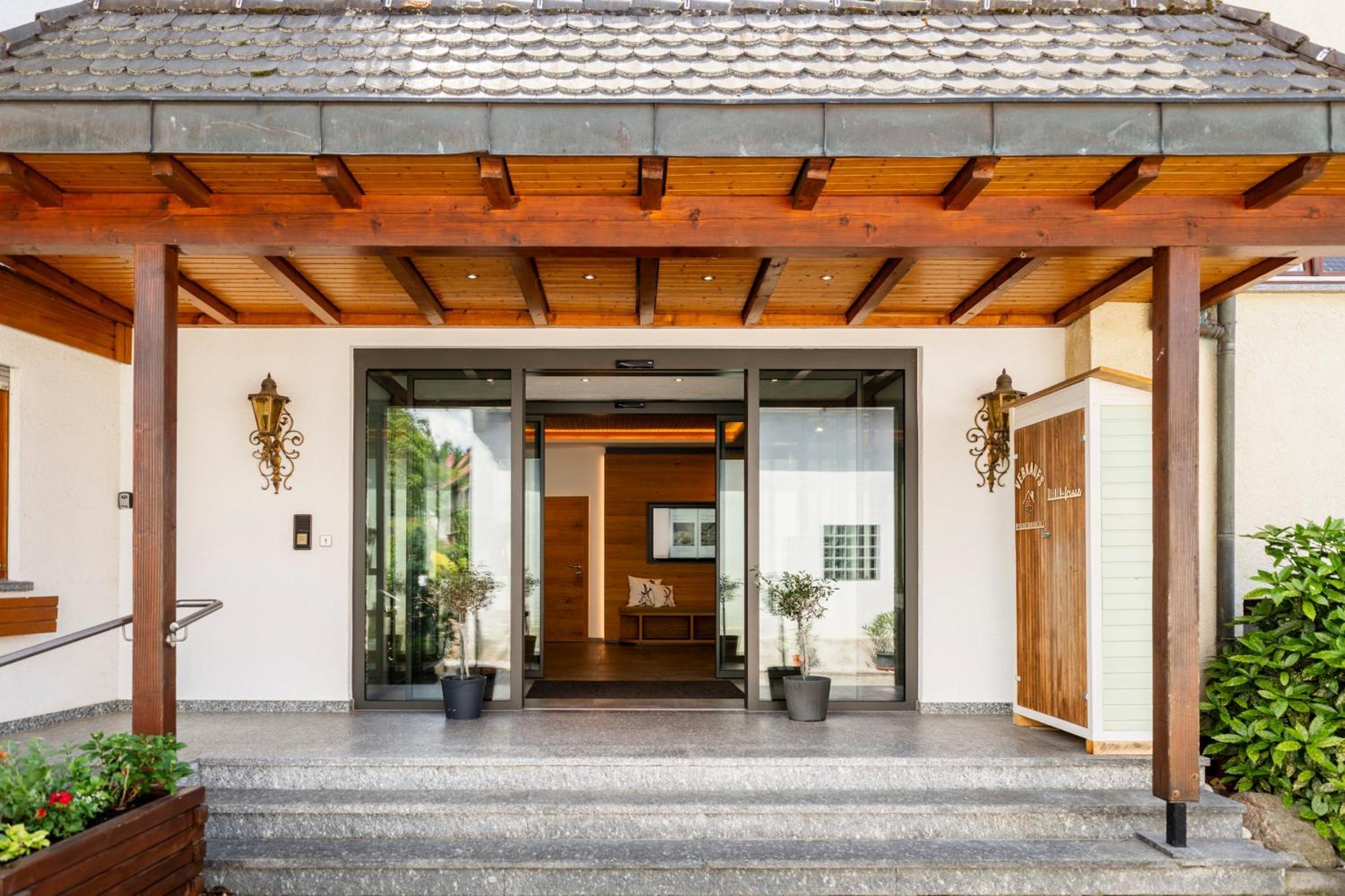 Hotel-Gasthof Rose Oberkirch  Exteriör bild